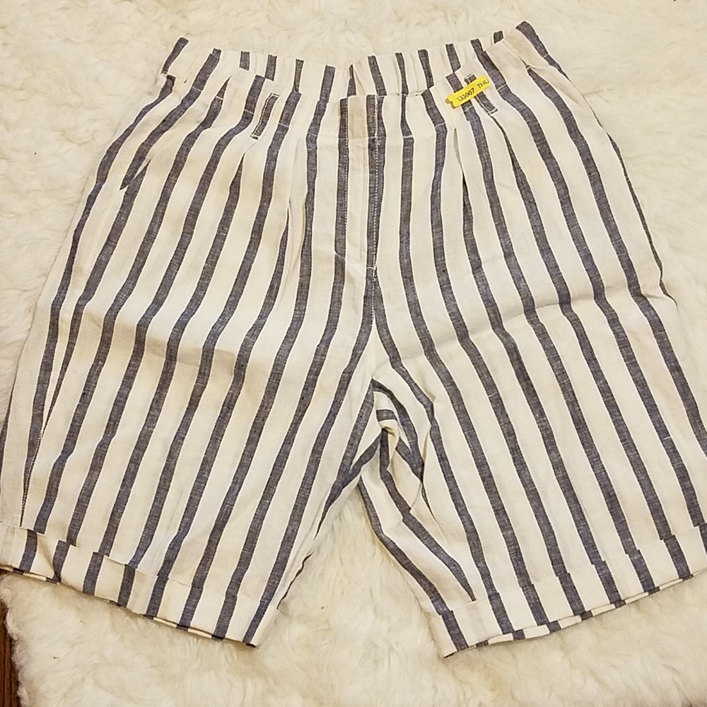 Chico's Linen Walking Shorts (1X)